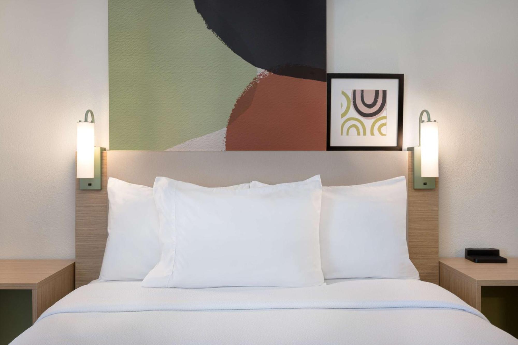 Spark By Hilton Savannah Midtown Екстериор снимка