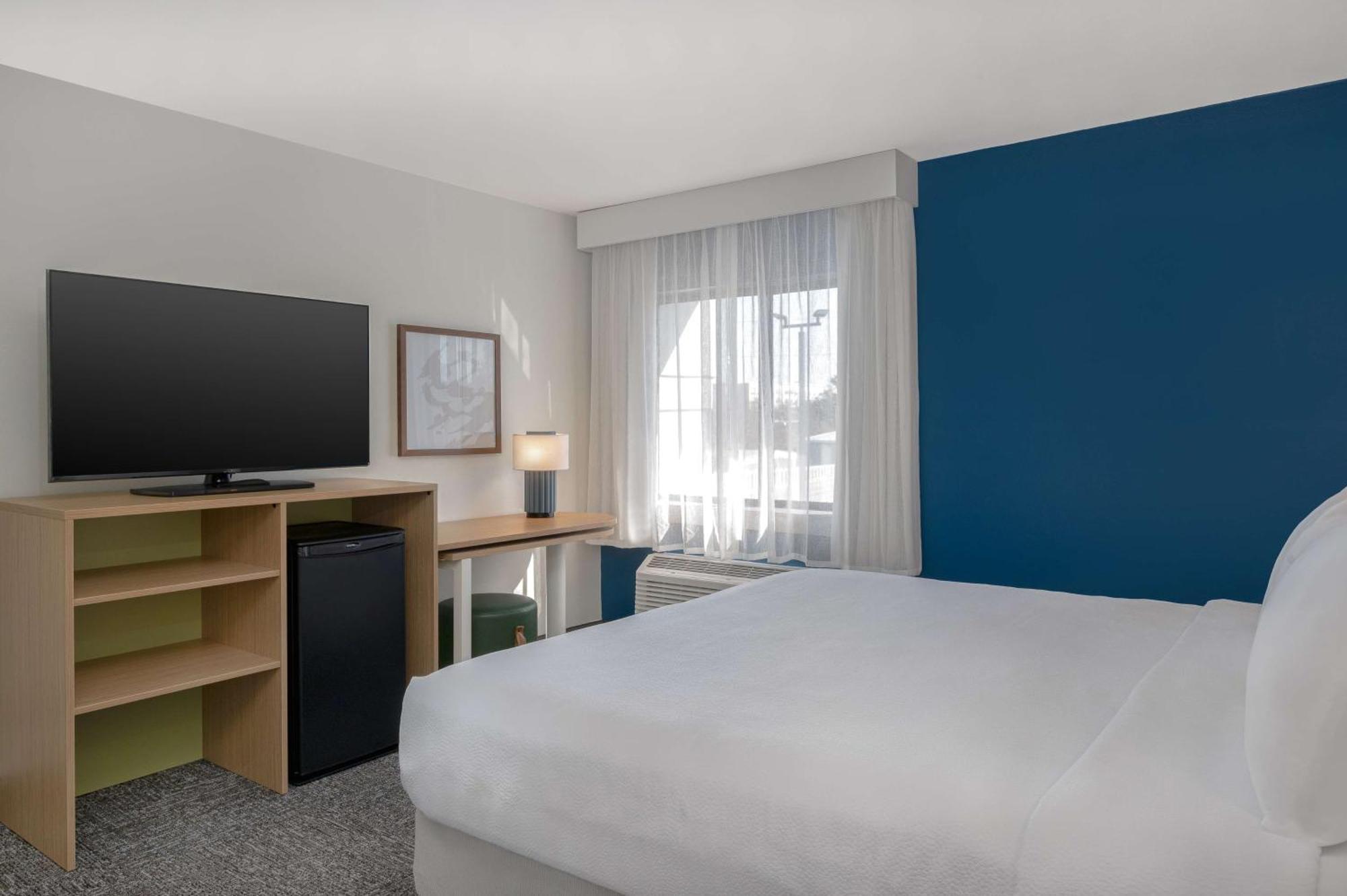 Spark By Hilton Savannah Midtown Екстериор снимка