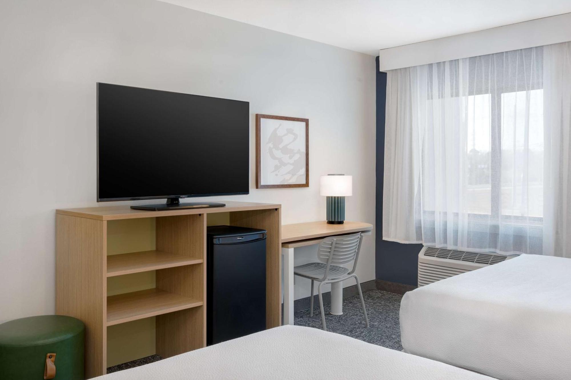 Spark By Hilton Savannah Midtown Екстериор снимка
