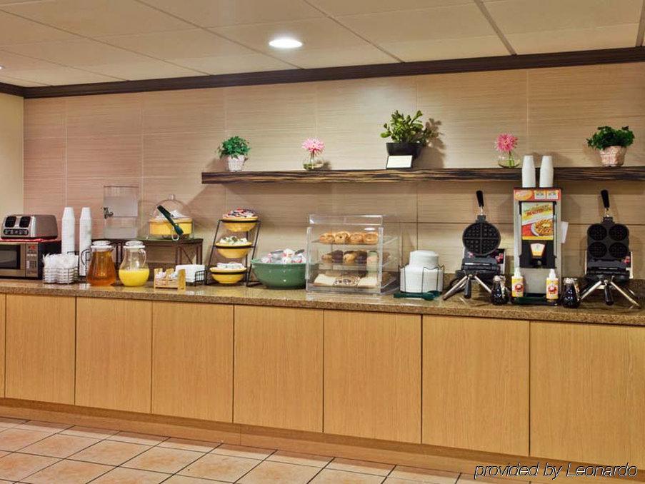Spark By Hilton Savannah Midtown Екстериор снимка